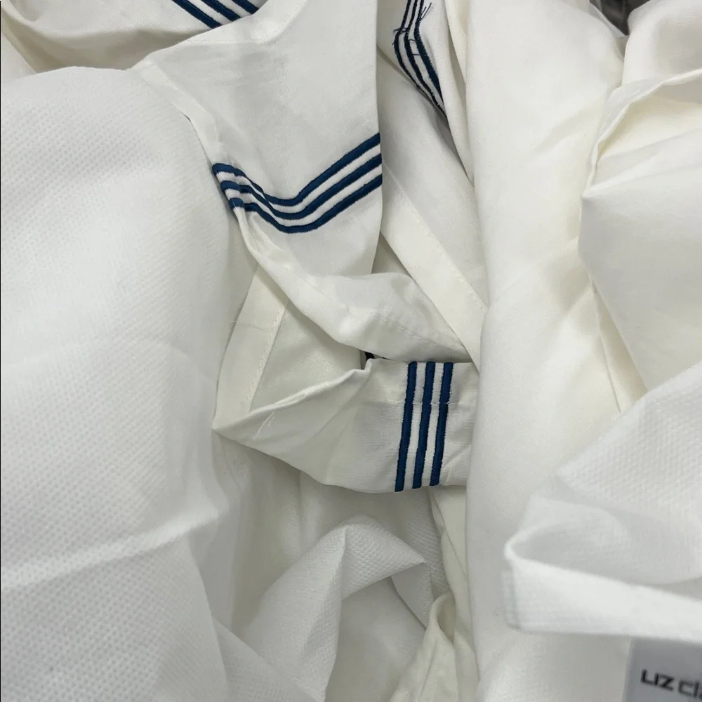 Liz Claiborne White/ Navy blue stripes bedding drop 78by 80 KS